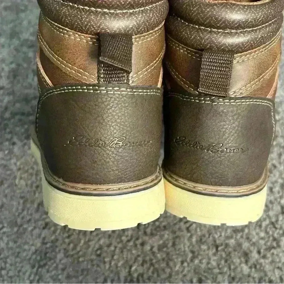 Eddie Bauer Boys Front Lace Up Boots Size 2 - Picture 3 of 5